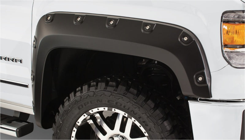 Bushwacker 14-15 GMC Sierra 1500 Fleetside Boss Pocket Style Flares 4pc 69.3/78.8/97.6in Bed Black 40958-02