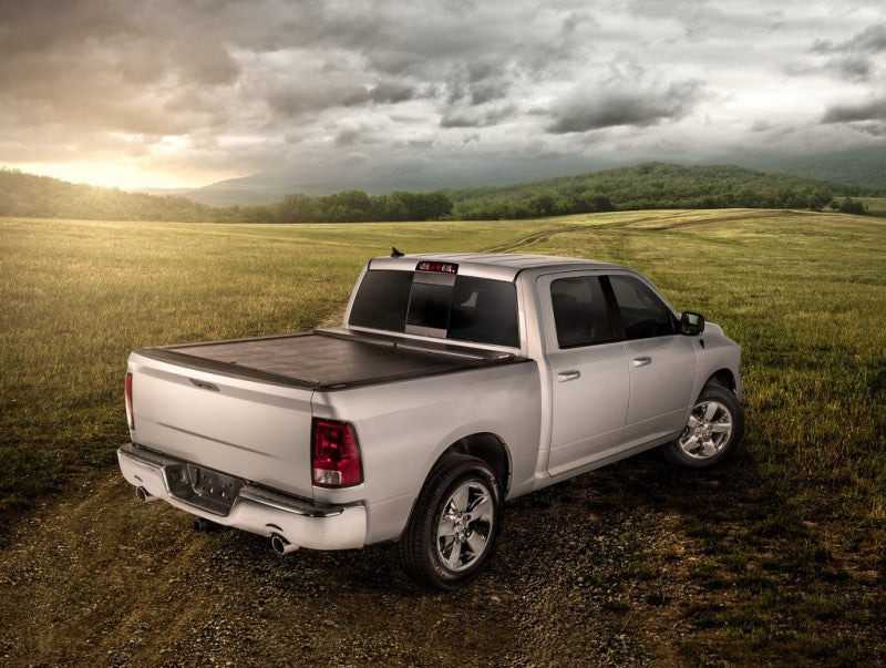 Roll-N-Lock Roll N Lock M-Series Retractable Truck Bed Tonneau Cover Lg111M Fits 2009 2014 Ford F-150 5' 7" Bed (67") LG111M