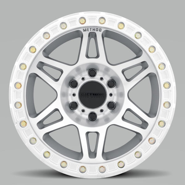 Method MR106 Beadlock 17x9 -44mm Offset 6x5.5 108mm CB Machined/Clear Coat w/BH-H24125 Wheel MR10679060344B