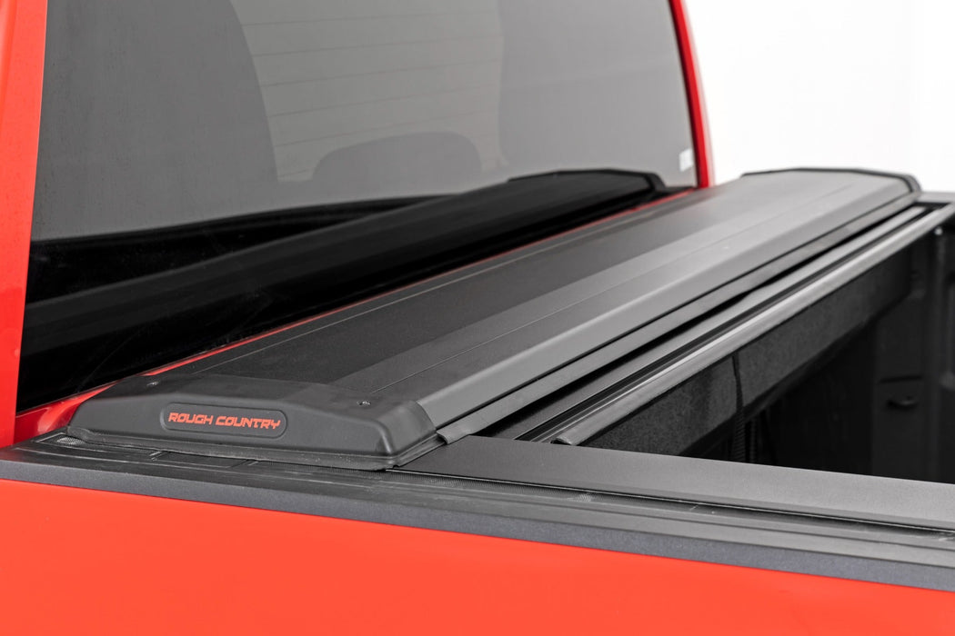 Retractable Bed Cover | 5.5 Ft Bed | Chevy/GMC 1500 (19-22)