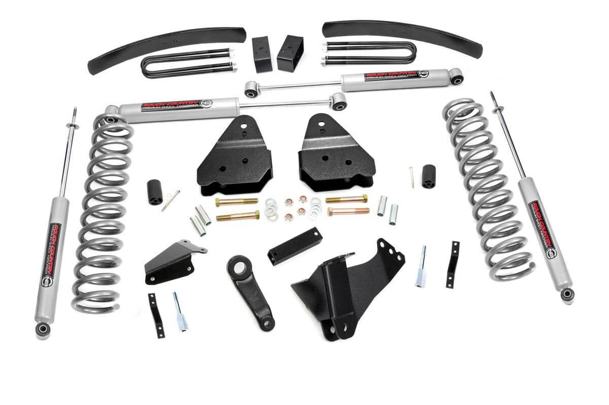 Rough Country 6 Inch Lift Kit Gas Fits Ford F-250/F-350 Super Duty 4WD (2005-2007) 596.20