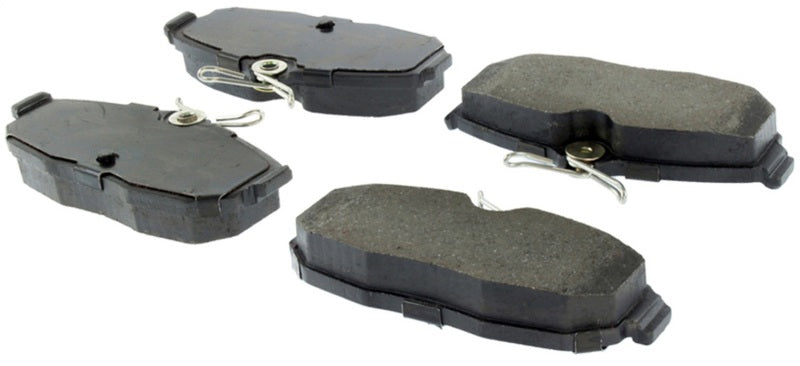 StopTech Street Touring 05-09 Ford Mustang Cobra/Mach 1 V6/GT / 10 Shelby Rear Pads 308.1082