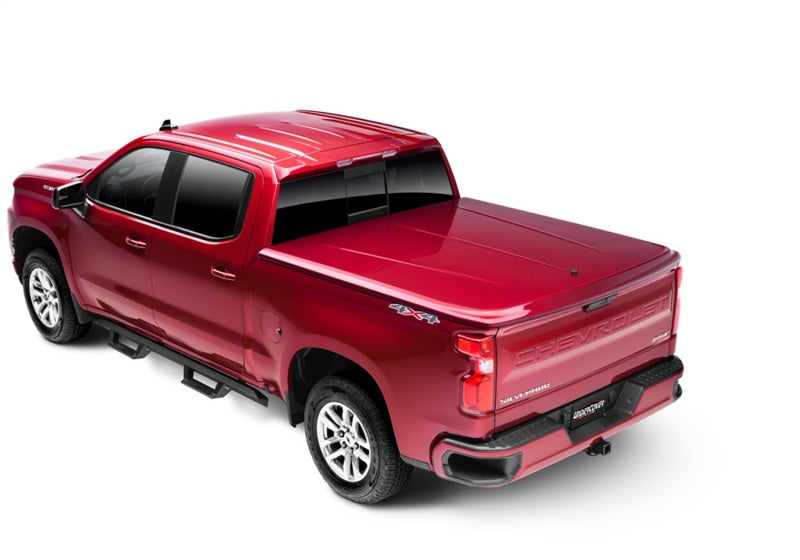 UnderCover 19-20 Chevy Silverado 1500 5.8ft Lux Bed Cover Oakwood Metallic UC1176L-GE0