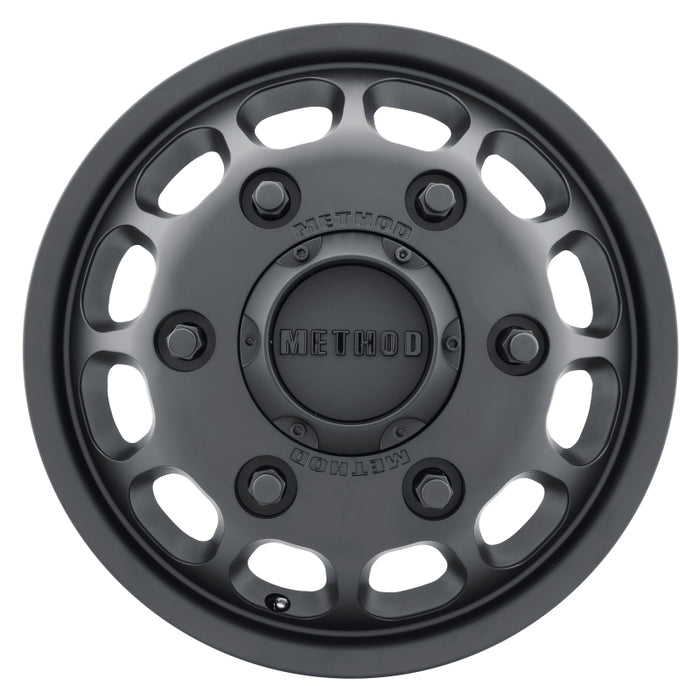 Method MR901 FRONT 16x5.5 +117mm Offset 6x205 161.04mm CB Matte Black Wheel MR901655925117