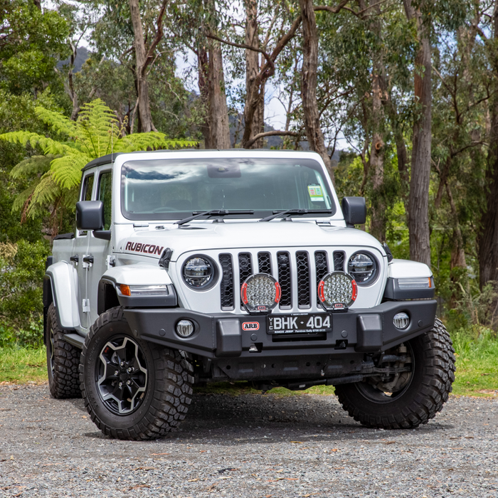 ARB 18-21 compatible with Jeep Wrangler JL / 20-21 compatible with Jeep Gladiator JT Front Winch Bumper 3950240