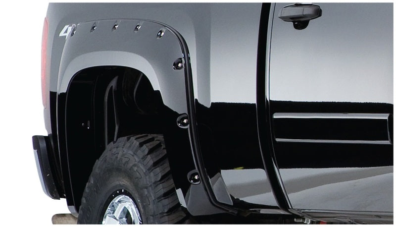 Bushwacker 07-13 Chevy Silverado 1500 Fleetside Cutout Style Flares 4pc 69.3in Bed Black 40950-02