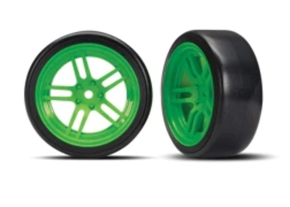 Traxxas TRA8376G Tires and wheels assembled glued (split-spoke green wheels 1.9' Drift tires) (front)