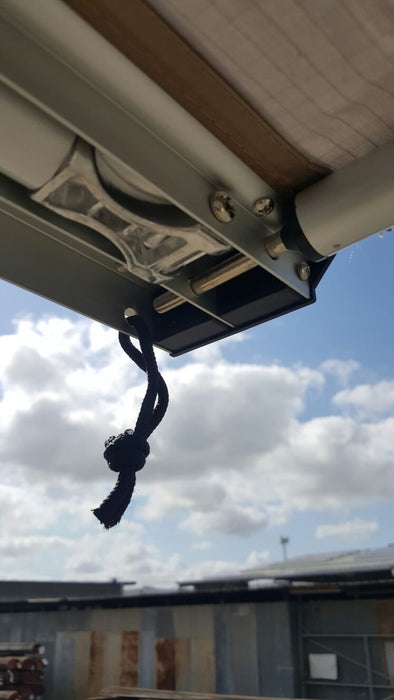 Dobinsons 4X4 Roll Out Awning 4.6Ft X 6.5Ft Small Size(Ce80-3934) CE80-3934