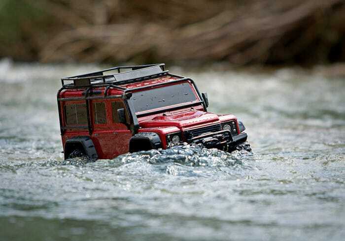 Traxxas 82056-4RED Trail Rock Crawler with Land Rover Defender Body&#44; Red