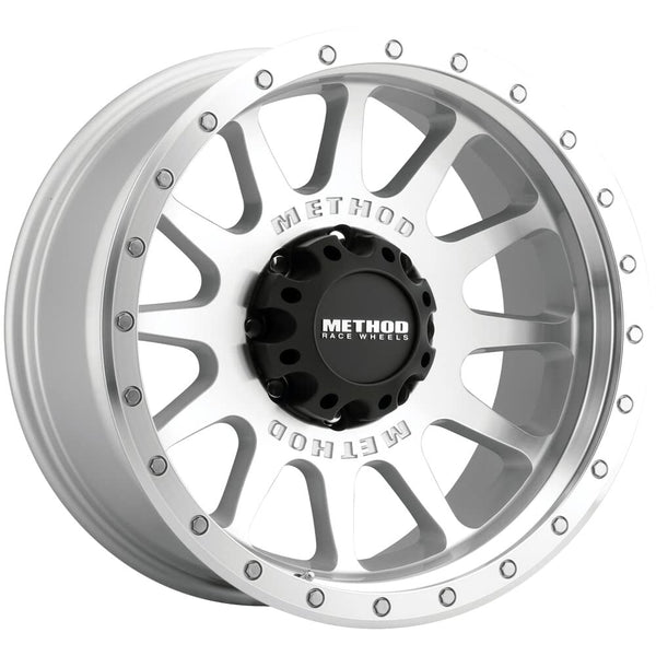 Method MR605 NV 20x10 -24mm Offset 8x6.5 121.3mm CB Machined/Clear Coat Wheel MR60521080324N