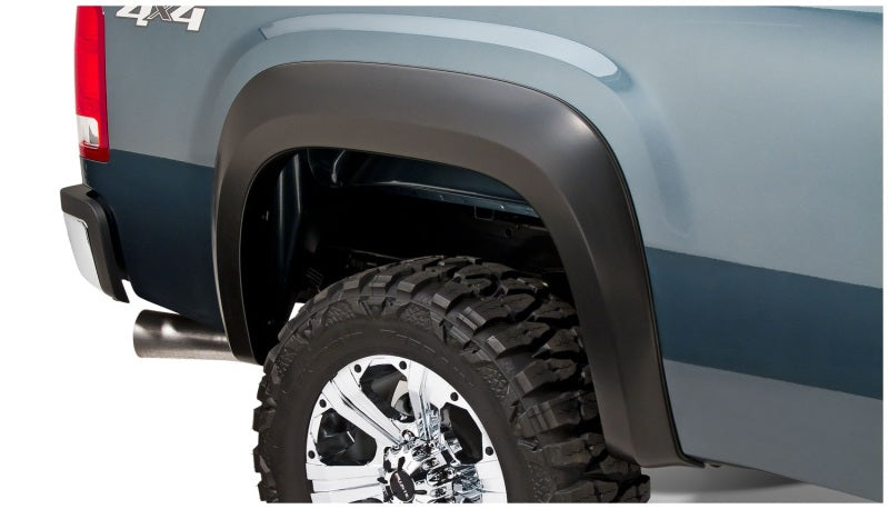 Bushwacker 07-13 GMC Sierra 1500 Fleetside Extend-A-Fender Style Flares 4pc 69.3in Bed Black 40954-02