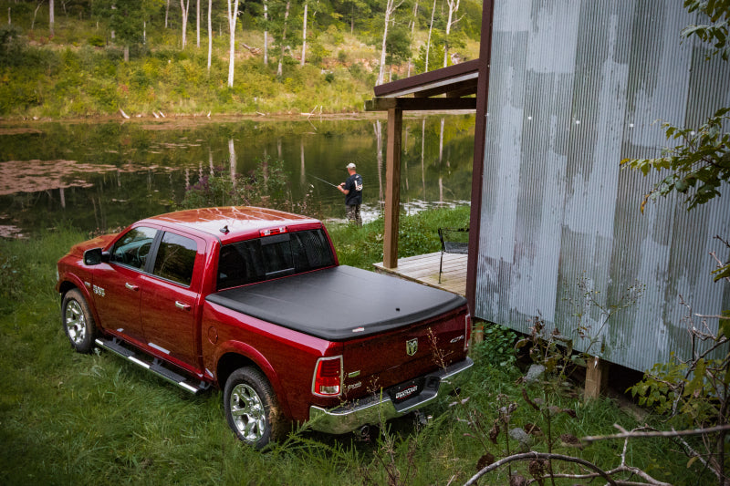 UnderCover 09-18 Ram 1500 (19-20 Classic) / 10-20 Ram 2500/3500 6.4ft SE Bed Cover Black Textured UC3076