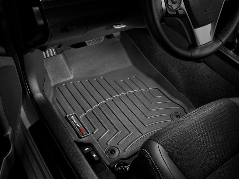 WeatherTech 01-05 BMW 325xi Front FloorLiner Black 441271