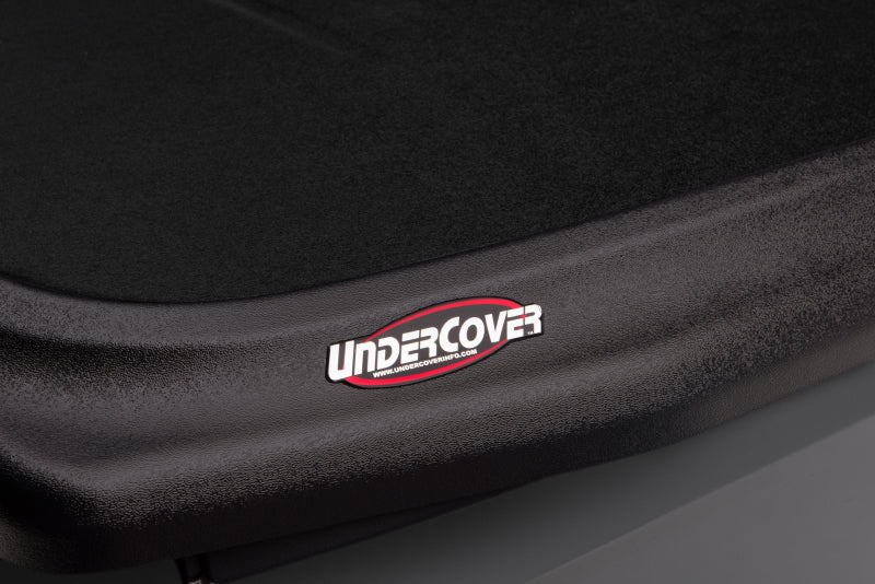 UnderCover 14-18 GMC Sierra 1500 (19 Limited) 6.5ft SE Bed Cover Black Textured UC1146