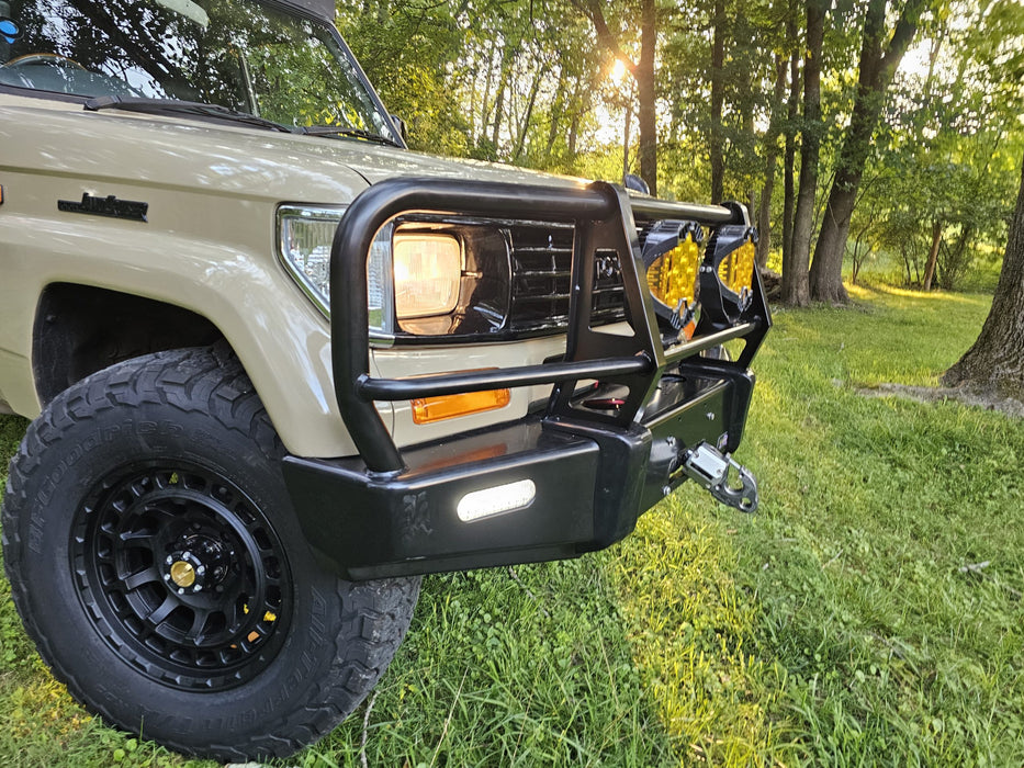 Dobinsons Classic Black Bullbar fits toyotaLand Cruiser 70 Series 1985 To