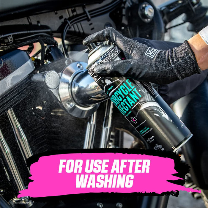 Muc Off Motorcycle Protectant, 500 Milliliters - Premium, Corrosion-Inhibiting Post-Wash Motorbike Protection Spray - Safe On All Finishes