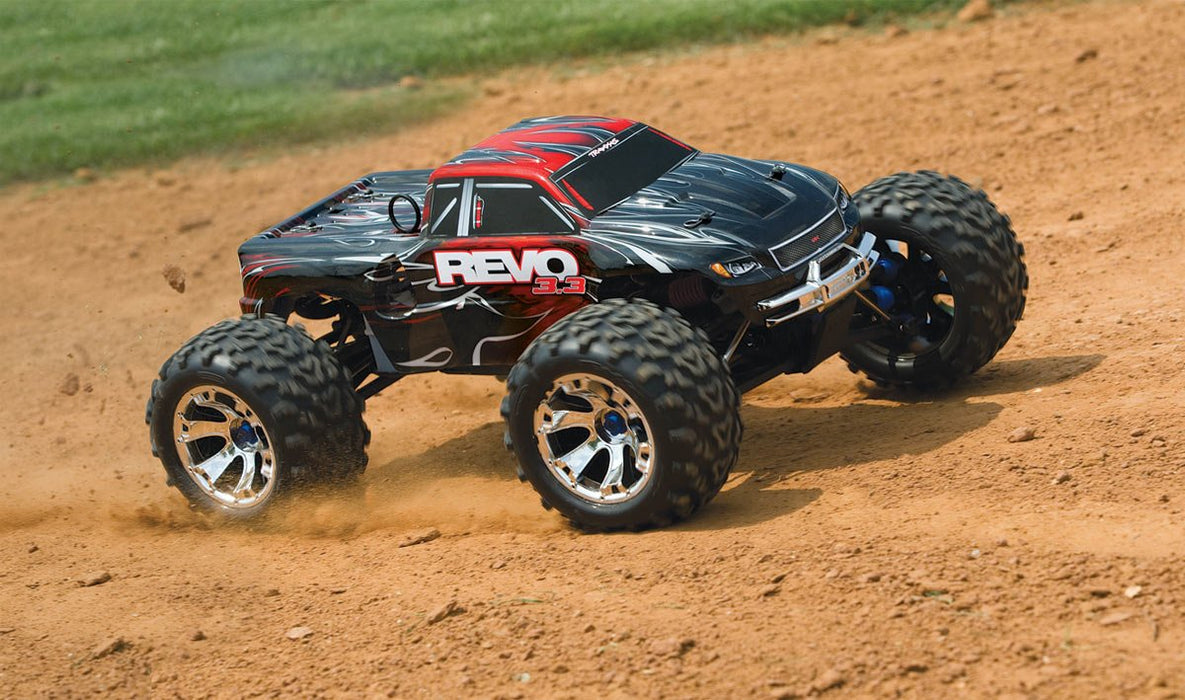 Traxxas Revo 3.3: 4WD Powered Monster Truck (1/10 Scale) Green