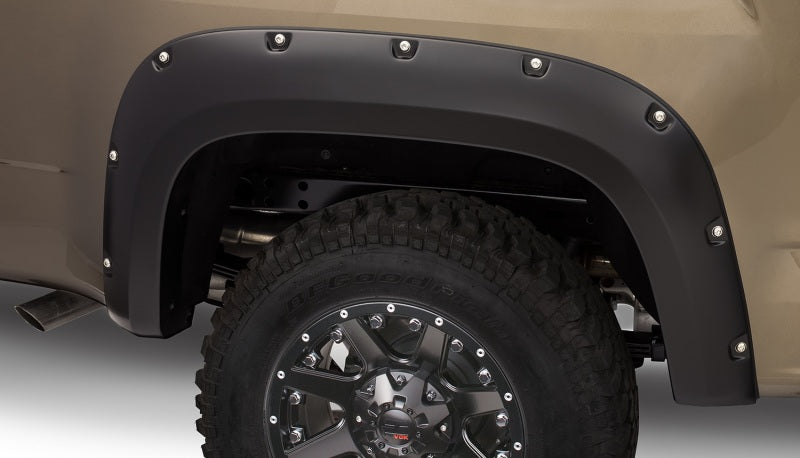 Bushwacker 15-18 GMC Canyon Pocket Style Flares 2pc 5ft Bed Black 40142-02