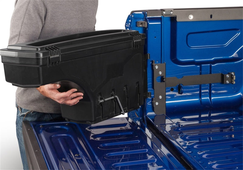 Undercover Swingcase Truck Bed Tool Box For 07-18 Toyota Tundra 6'6" Bed #Sc400D SC400D