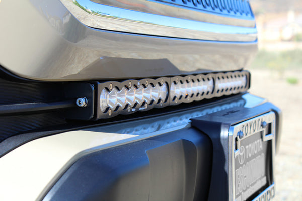 Baja Designs 16-18 Tacoma S8 Series 30in Grille Mount Kit 447134