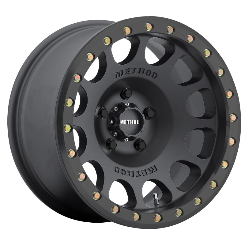 Method MR105 Beadlock 17x8.5 0mm Offset 8x6.5 130.81mm CB Matte Black w/BH-H24125 Wheel MR10578580500B