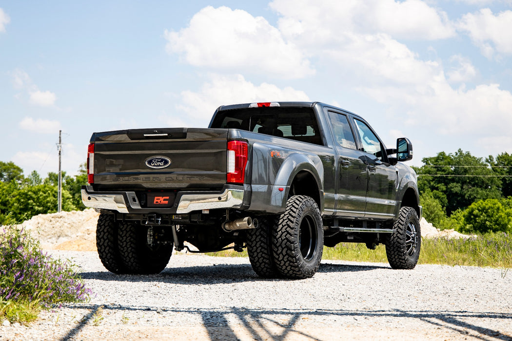 Rough Country 4.5 Inch Lift Kit Dually V2 Ford F-350 Super Duty 4Wd (17-22) 55970