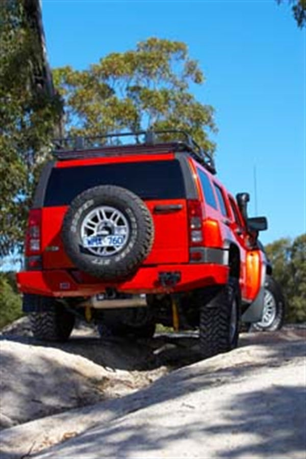 ARB Rear Bar Hummer H3 No Flr, Fits Chevrolet Hummer H3 5668020
