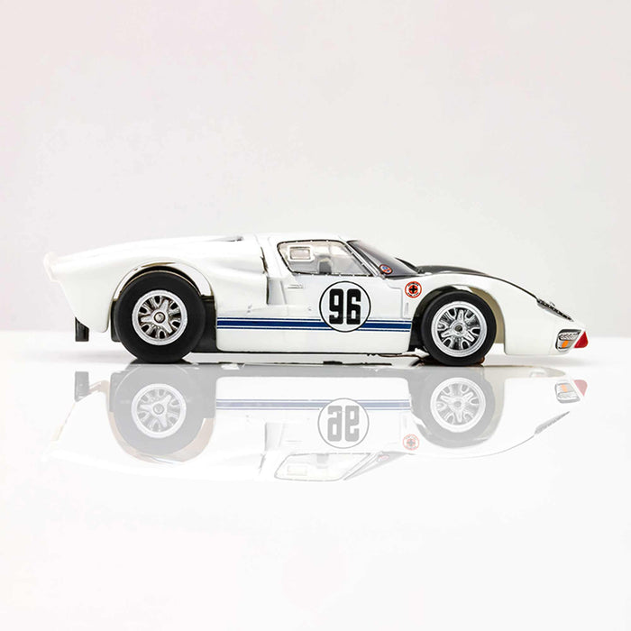 AFX Ford GT40 MkII #96 Wht/Blk/Blu/Gold AFX22057