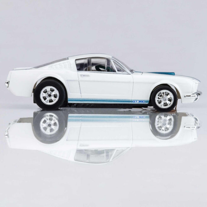 AFX Shelby GT350 1965 White/Blue AFX22068