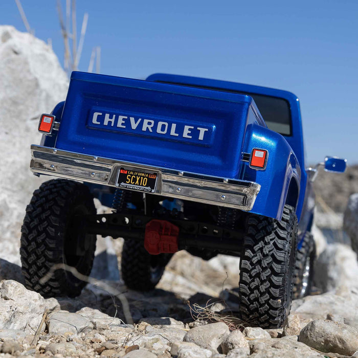 Axial RC Truck SCX10 III Base Camp 82 Chevy K10 RTR Blue, AXI03030T1