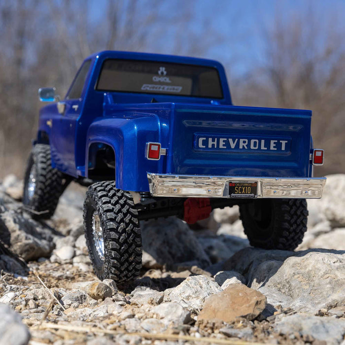 Axial RC Truck SCX10 III Base Camp 82 Chevy K10 RTR Blue, AXI03030T1