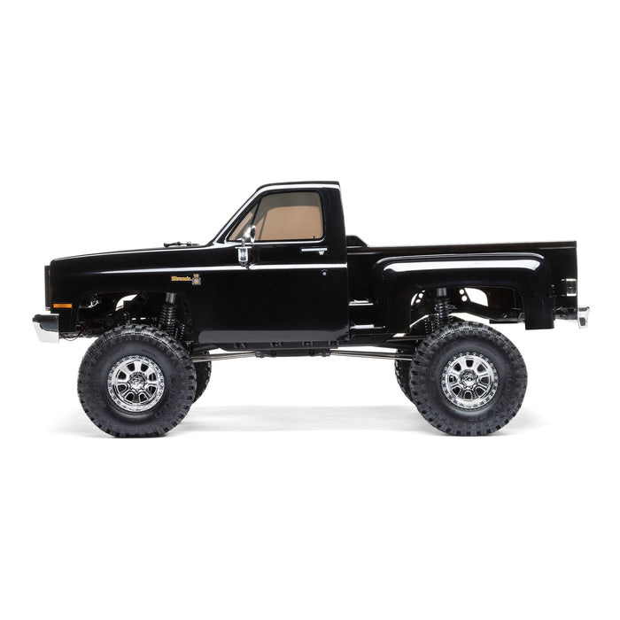 Axial RC Truck SCX10 III Base Camp 82 Chevy K10 RTR Black, AXI03030T2