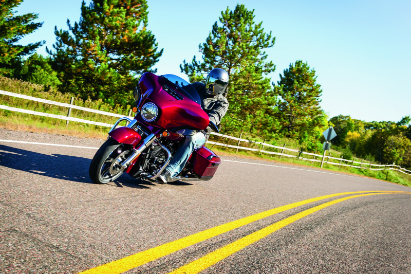 Kuryakyn Motorcycle Accessory: Smooth Windshield Trim For 2014-19 Harley-Davidson Motorcycles, Gloss Black 1389