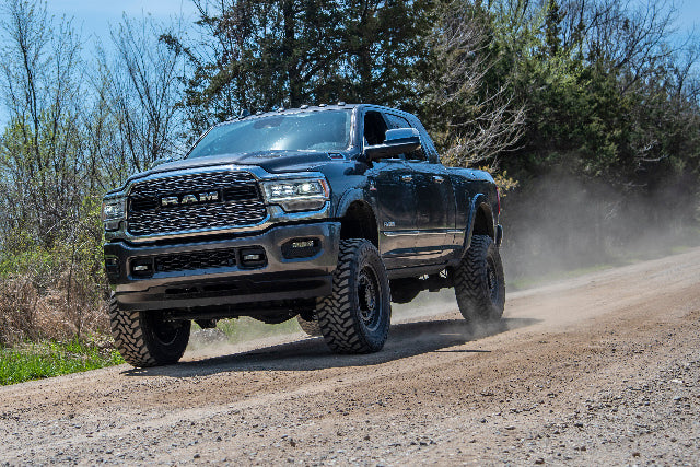 BDS 5.5 Inch Lift Kit w/ 4-Link Ram 3500 w/ Rear Air Ride (19-24) 4WD Gas