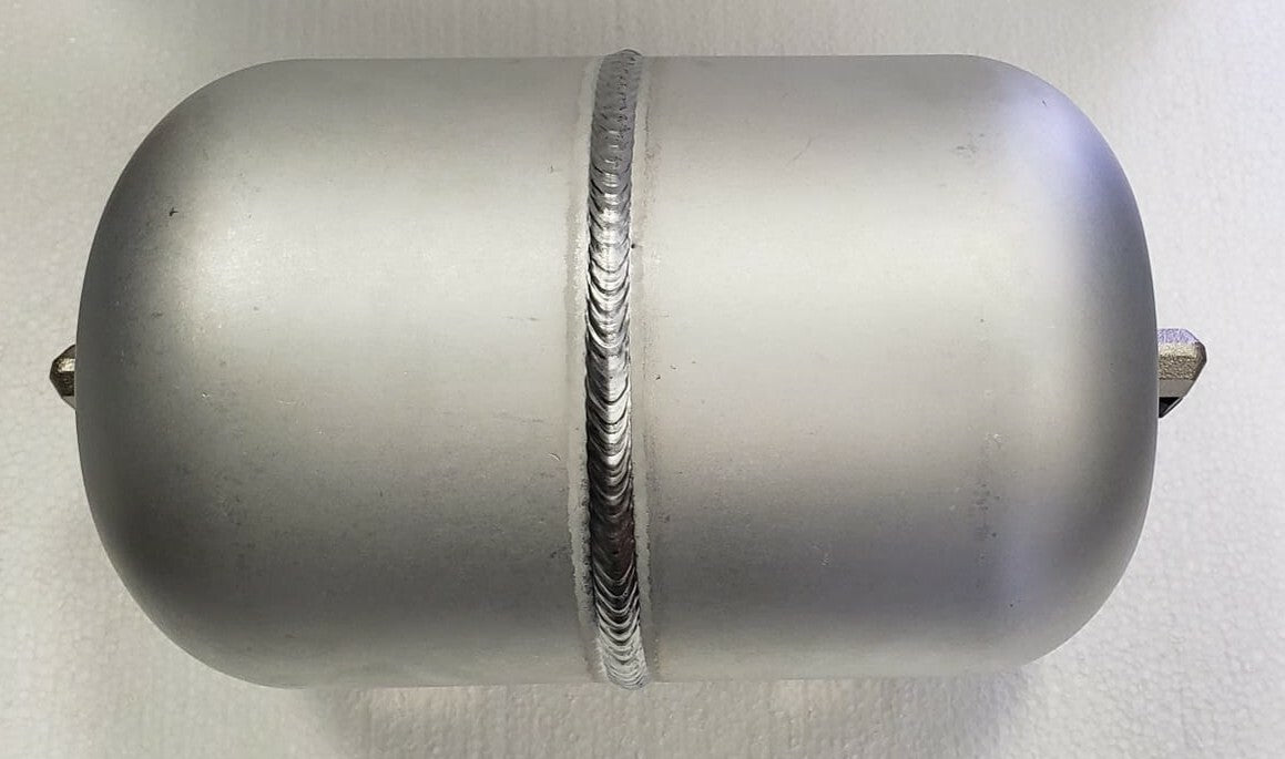 ARB 171601 Forged Aluminum Air Tank (1 Gallon / 4 L) with 2 Ports adds one Gallon of air-Storage Capacity. Compatible air lockers and compressors.