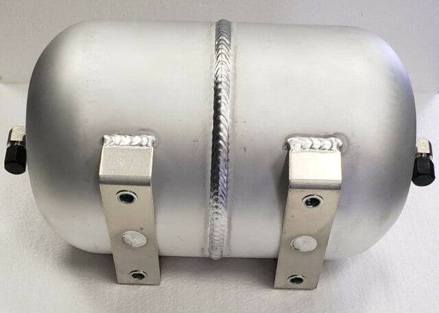 ARB 171601 Forged Aluminum Air Tank (1 Gallon / 4 L) with 2 Ports adds one Gallon of air-Storage Capacity. Compatible air lockers and compressors.