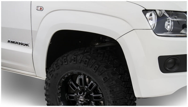 Bushwacker 11-18 Volkswagen Amarok Pocket Style Flares 2pc Black 171001-02