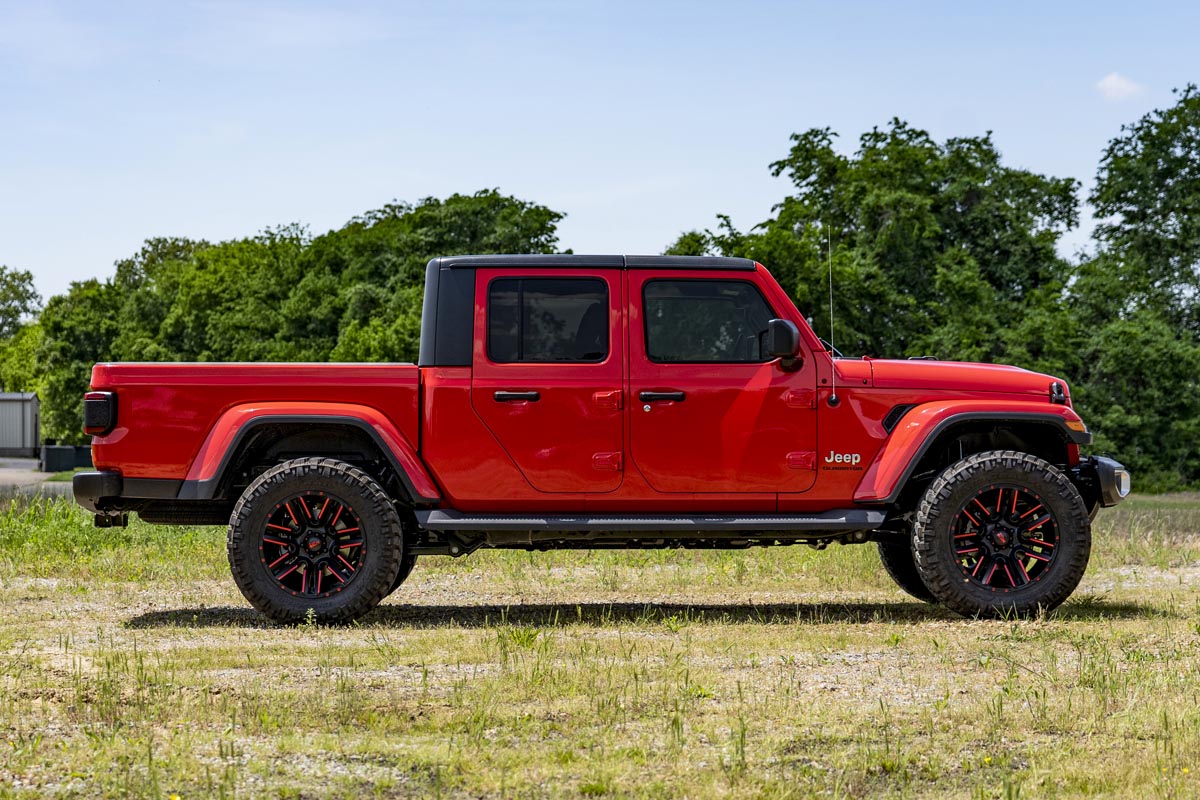 Rough Country 2.5 Inch Leveling Kit Spacers V2 Fits Jeep Gladiator Jt 4WD (20-23) 63470