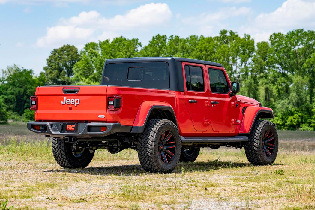 Rough Country 2.5 Inch Leveling Kit Spacers Jeep Gladiator Jt 4Wd (2020-2023) 63400