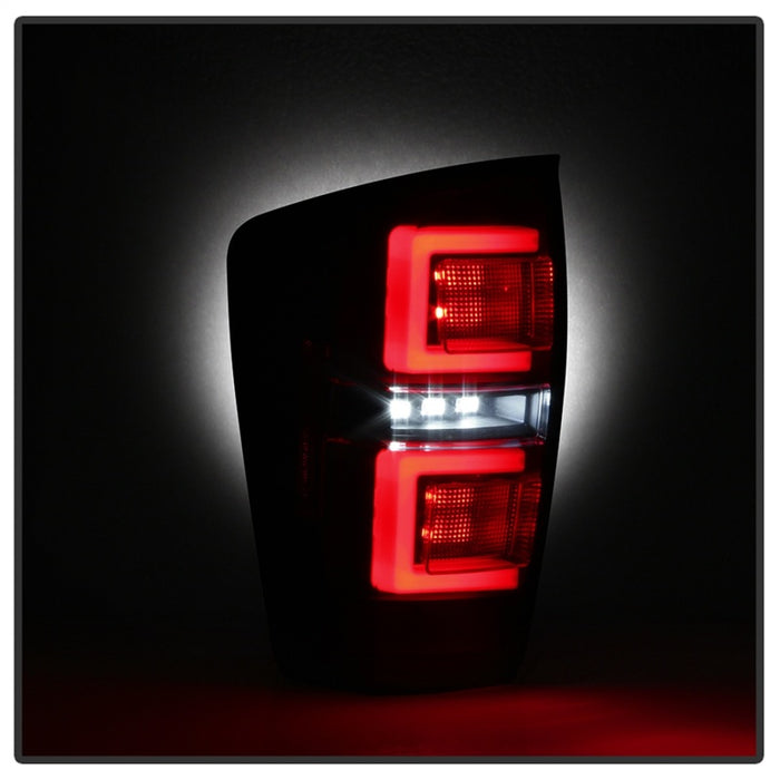 1 Spyder Auto Led Tail Lights Fits 6-7 Tacoma 5085740