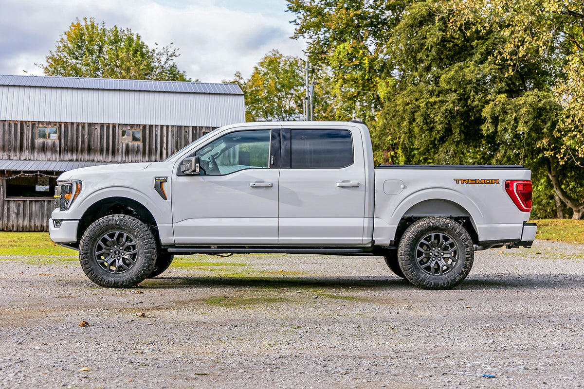 Rough Country 2.5 Inch Lift Kit Fits Ford F-150 Tremor 4WD (2021-2023) 51028