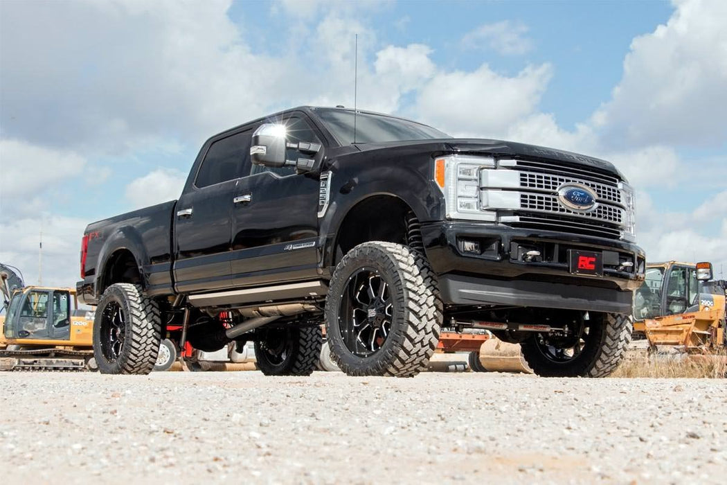 Rough Country 6 Inch Lift Kit Ovld V2 Shocks Ford F-250/F-350 Super Duty (17-22) 55470