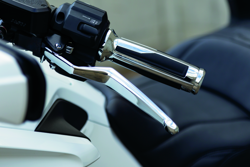 Kuryakyn 6776 Motorcycle Accent Accessory: Omni Levers for 2018-19 Honda Gold Wing Motorcycles, Chrome, 1 Pair