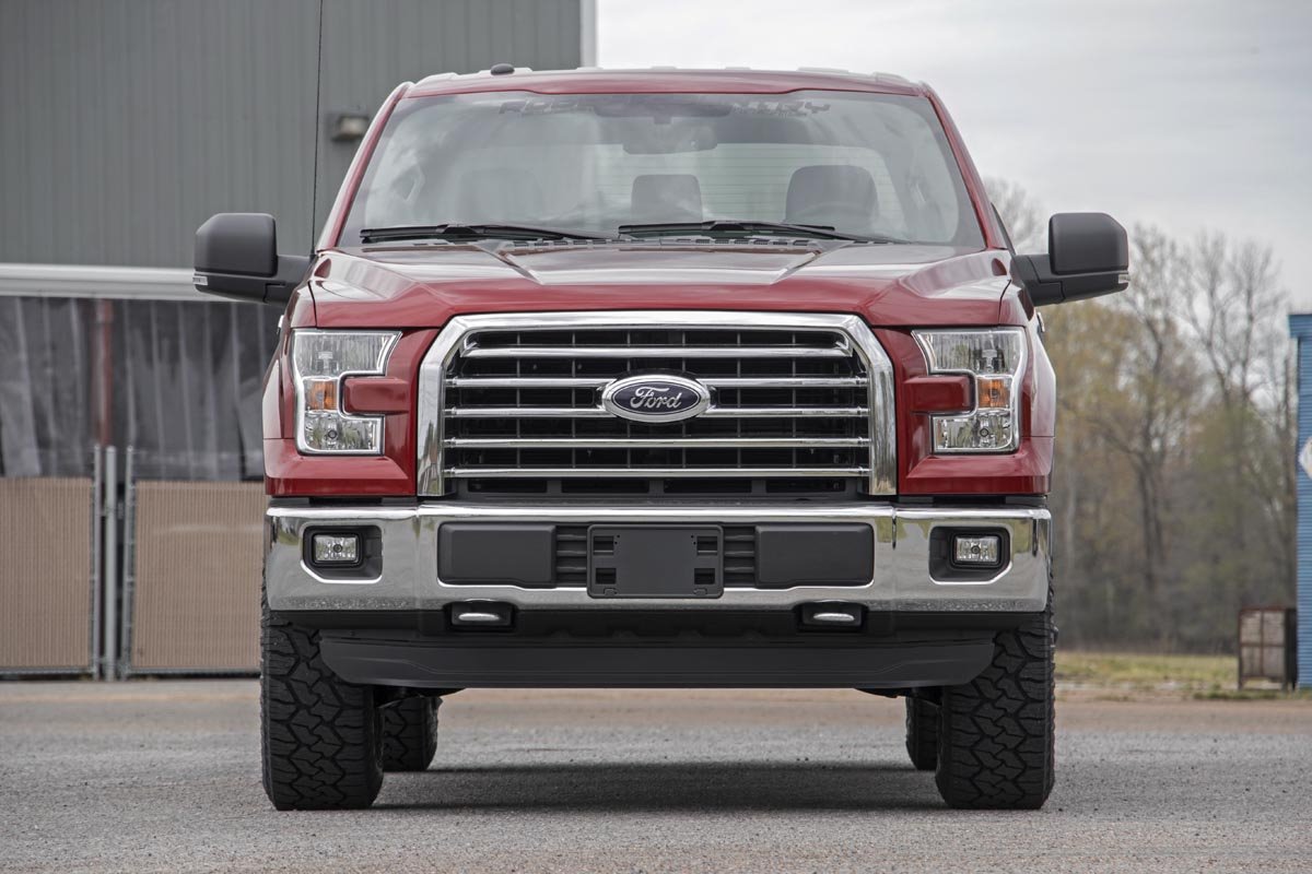 Rough Country 2 Inch Leveling Kit Loaded Strut Fits Ford F-150 4WD (2014-2023) 501068