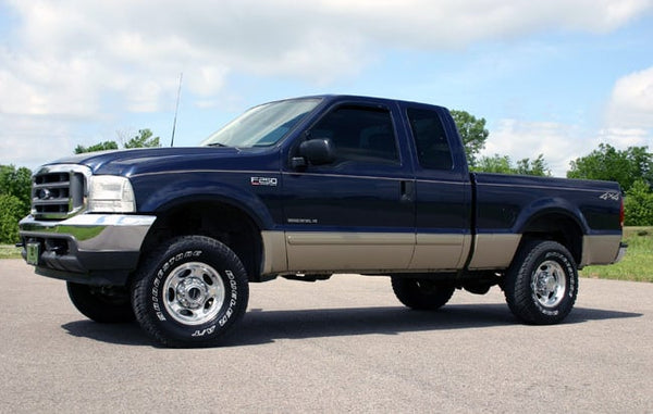 Rough Country 2.5 Inch Leveling Kit Leaf Spring V2 Fits Ford F-250/F-350 Super Duty (99-04) 48970