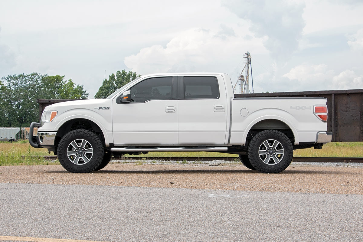 Rough Country 3 Inch Lift Kit M1 Struts Fits Ford F-150 4WD (2009-2013) 54440