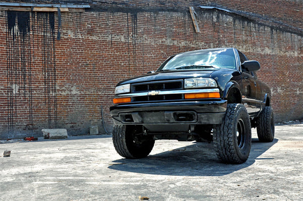 Rough Country 6 Inch Lift Kit Td Fits Chevy/GMC S10 Truck (94-04)/Sonoma (94-03) 243.20