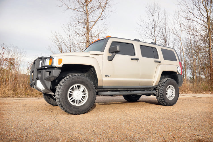 Rough Country 2.5 Inch Lift Kit Multiple Makes & Models (Chevy/Gmc/Hummer) 920