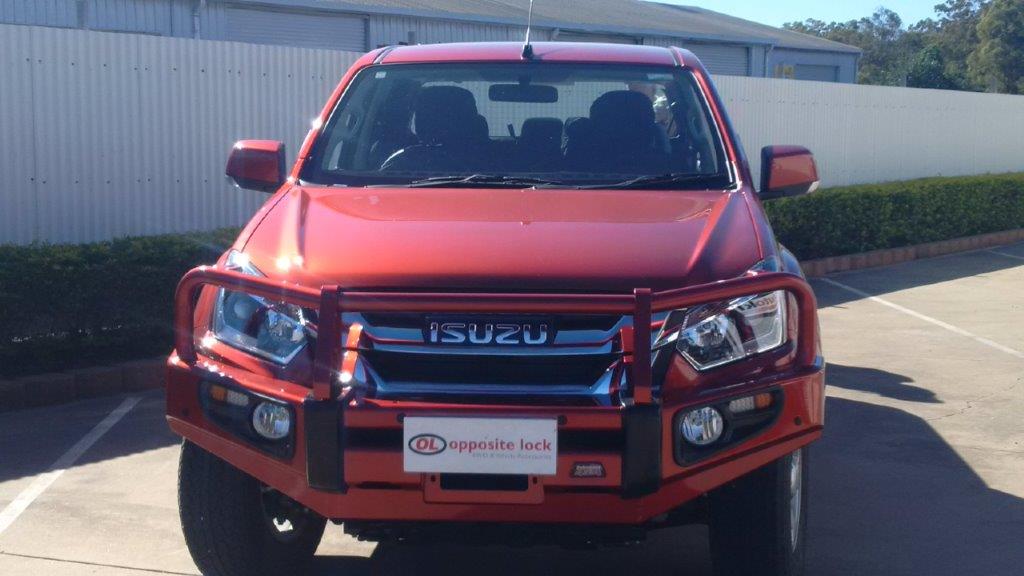 Dobinsons 4x4 Classic Black Deluxe Bullbar for Isuzu D-Max (2017+) (BU21-3718)