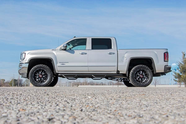 Rough Country 3.5" Lift Kit Alu/Stamp Steel Lca M1 Strut Fits Chevy/GMC 1500 (14-18) 12140